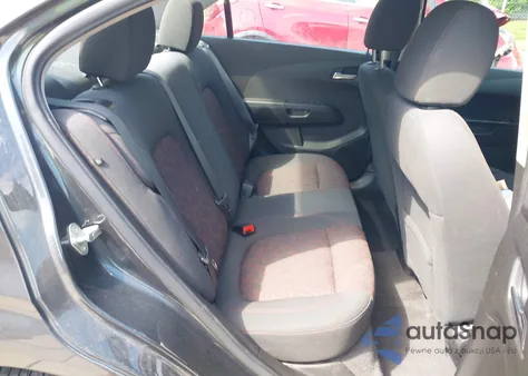 2018 Chevrolet Sonic Lt Auto z USA, uszkodzony, nr VIN 1G1JD5SH8J4120589